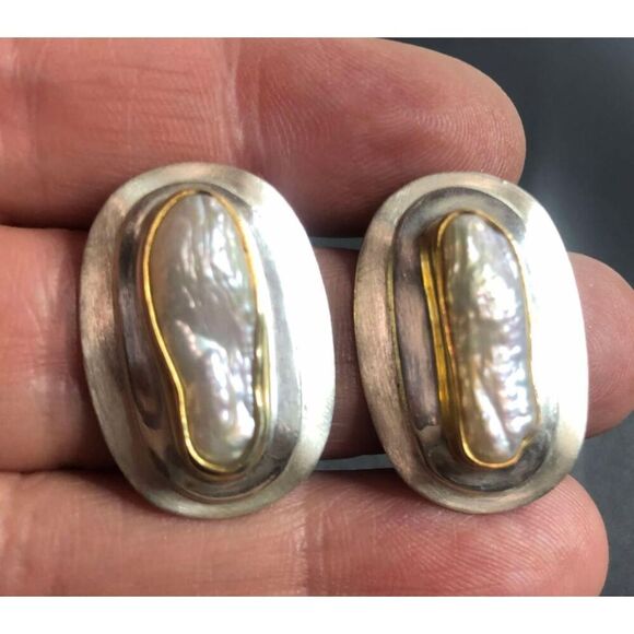 2277 STERLING SILVER Marked 925 EP Elongated Biwi pearl earrings 1" long - Picture 1 of 2